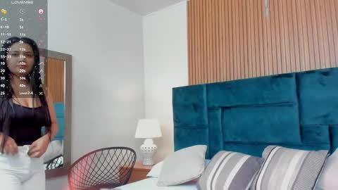 Snapshot of dalia_alissa chatting on May 2026 12:24:01 PM Violeta online show from May 2026 12:24:01 PM