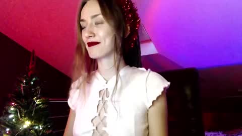 Dalia  online show from December 2024 01:30:02 PM