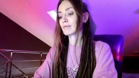 Dalia  online show from January 2025 10:19:01 AM