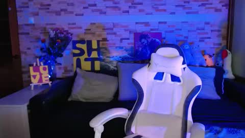 Dalia  online show from December 2025 10:42:01 AM