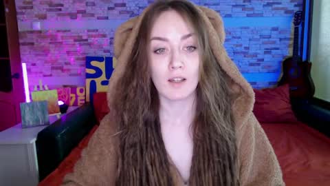Dalia  online show from April 2026 10:35:02 AM