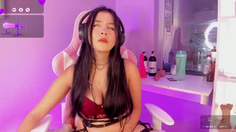 leila williams online show from January 2025 11:55:01 PM