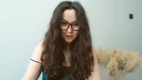 Snapshot of dalidayes chatting on December 2024 05:53:02 AM Dali online show from December 2024 05:53:02 AM