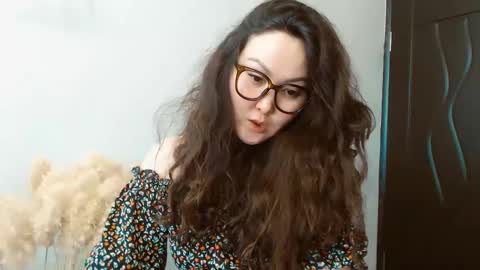 Snapshot of dalidayes chatting on January 2025 06:45:02 AM Dali online show from January 2025 06:45:02 AM