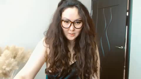 Snapshot of dalidayes chatting on February 2025 06:50:02 AM Dali online show from February 2025 06:50:02 AM