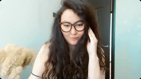 Snapshot of dalidayes chatting on September 2025 06:07:01 AM Dali online show from September 2025 06:07:01 AM