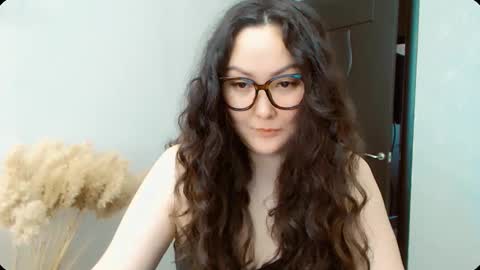 Snapshot of dalidayes chatting on October 2025 05:06:01 AM Dali online show from October 2025 05:06:01 AM