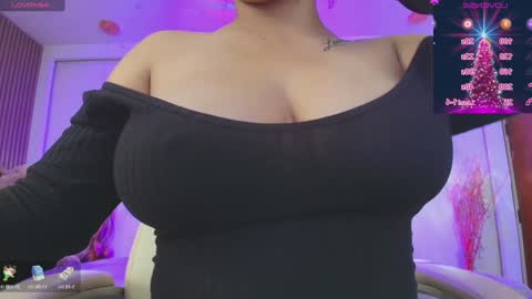 Daliia    online show from December 2024 01:07:02 PM