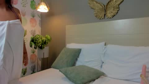 D A L I L A online show from January 2026 08:01:01 PM