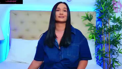 daliyaa_ online show from September 2025 12:15:02 PM