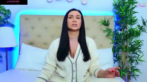 daliyaa_ online show from January 2026 12:53:02 PM