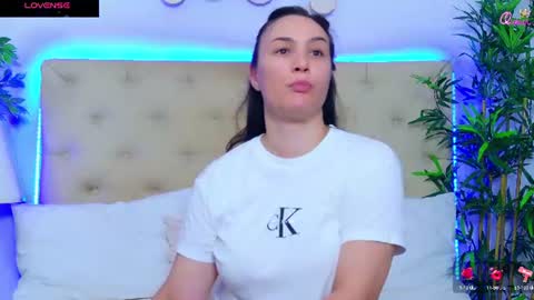 daliyaa_ online show from July 2026 11:56:01 AM