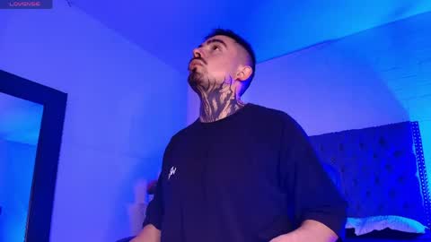 Dallas whitee online show from April 2026 07:04:02 PM