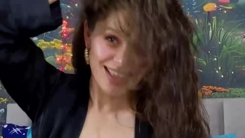 Snapshot of damedefeu chatting on February 2025 09:09:01 AM damedefeu online show from February 2025 09:09:01 AM