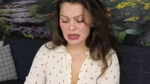 Snapshot of damedefeu chatting on November 2025 12:27:02 PM damedefeu online show from November 2025 12:27:02 PM