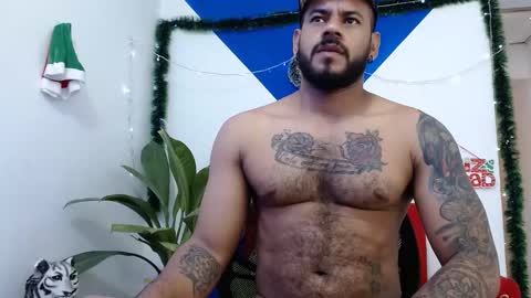 damian64436171 online show from December 2024 06:27:01 PM