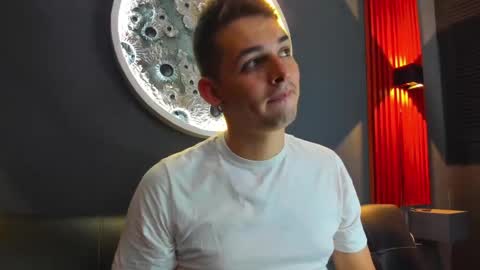 Damian Oliver online show from December 2024 06:03:02 AM