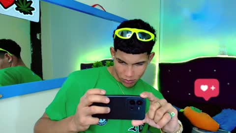 Damian online show from February 2025 10:58:02 AM