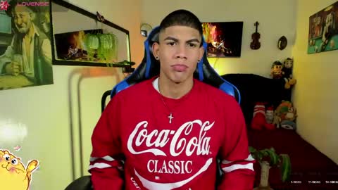 Snapshot of damian_latinxxx chatting on April 2026 03:04:02 AM Damian online show from April 2026 03:04:02 AM
