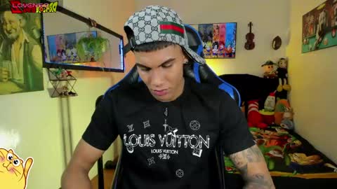 Snapshot of damian_latinxxx chatting on May 2026 03:12:01 AM Damian online show from May 2026 03:12:01 AM