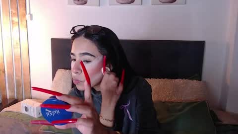 Snapshot of damian_n_lissa chatting on May 2026 01:22:02 AM damian_n_lissa online show from May 2026 01:22:02 AM