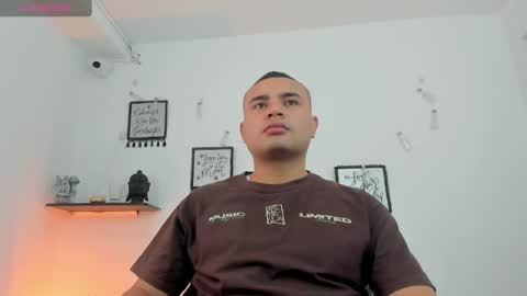 Snapshot of damianblazee chatting on May 2026 12:36:02 PM damianblazee online show from May 2026 12:36:02 PM
