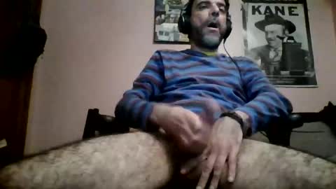 Snapshot of damianour chatting on May 2026 12:17:01 AM damianour online show from May 2026 12:17:01 AM
