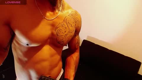 ---Taylor--- online show from December 2024 05:29:02 AM