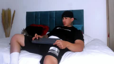 INSTAGRAM  DAMMIANMILLEROFICIAL online show from November 2025 03:29:02 AM