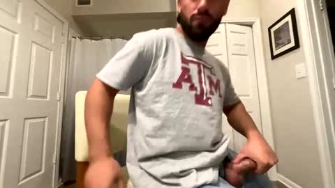 Snapshot of damnimhandsome25 chatting on February 2025 07:33:02 PM Clyde online show from February 2025 07:33:02 PM