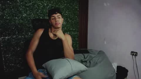 Snapshot of damon_sw chatting on November 2025 05:13:02 PM damon online show from November 2025 05:13:02 PM