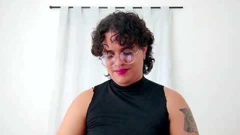 Snapshot of dan_blous chatting on February 2026 12:59:02 AM Diane Blosson online show from February 2026 12:59:02 AM