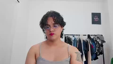 Snapshot of dan_blous chatting on February 2026 01:06:01 AM Diane Blosson online show from February 2026 01:06:01 AM