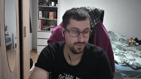 Snapshot of dan_the_man405 chatting on November 2025 08:19:01 PM King Dan online show from November 2025 08:19:01 PM