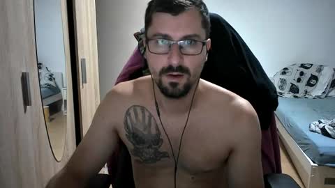 Snapshot of dan_the_man405 chatting on July 2026 09:35:01 PM King Dan online show from July 2026 09:35:01 PM
