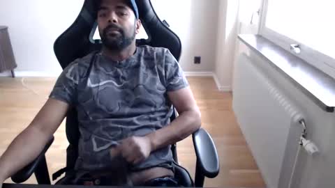 dan_the_man43 online show from April 2026 10:38:02 AM