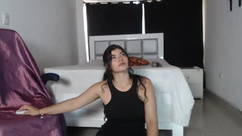 Snapshot of dana_777 chatting on March 2025 08:14:02 PM Dayana online show from March 2025 08:14:02 PM