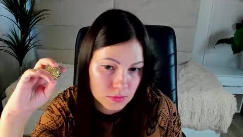 Dana Dom online show from November 2025 07:30:01 AM