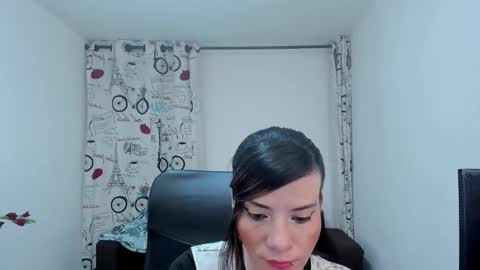 Danaa Rey online show from October 2025 03:27:01 PM