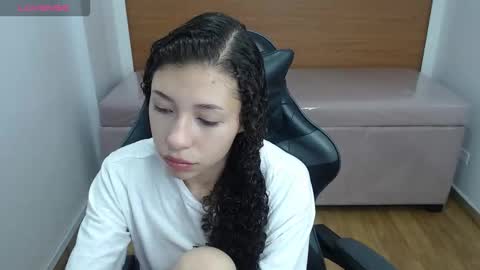 Danatella  online show from December 2025 12:45:01 PM