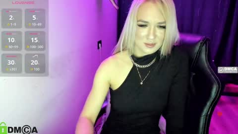 Snapshot of dances_queen chatting on May 2026 07:13:01 AM dances_queen online show from May 2026 07:13:01 AM