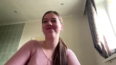 Snapshot of danelledimarino chatting on June 2026 05:20:02 AM Jenny online show from June 2026 05:20:02 AM