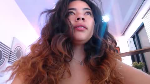 Snapshot of dangel_noir6 chatting on November 2025 11:21:01 AM Veronica online show from November 2025 11:21:01 AM