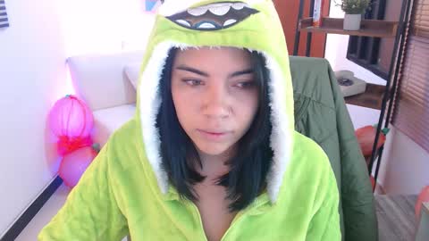 Snapshot of dangel_noir6 chatting on November 2025 11:07:01 AM Veronica online show from November 2025 11:07:01 AM