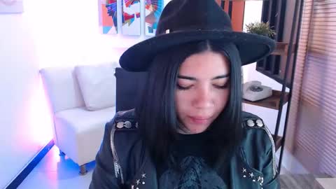 Snapshot of dangel_noir6 chatting on November 2025 11:35:01 AM Veronica online show from November 2025 11:35:01 AM