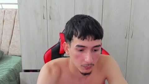 Snapshot of daniel_443 chatting on October 2025 01:01:02 AM DANIEL online show from October 2025 01:01:02 AM