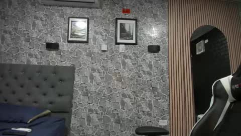 daniel_leconte online show from November 2025 06:50:01 PM