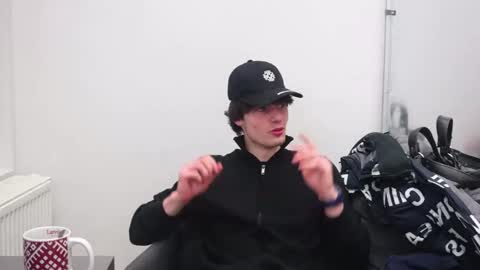 DANIEL SHAWN online show from February 2026 03:07:02 AM