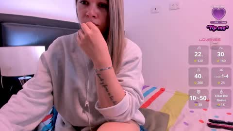 daniela online show from November 2025 11:54:02 AM