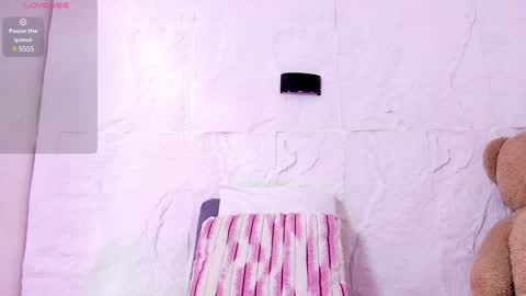 Snapshot of daniela_mendozza chatting on December 2024 05:43:01 PM Dani online show from December 2024 05:43:01 PM